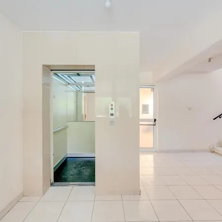 Apartment Casa Cypriana Larnaca